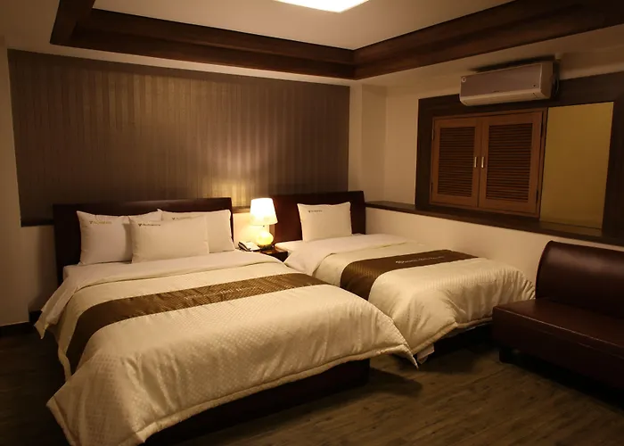 Hill House Myeongdong 호텔