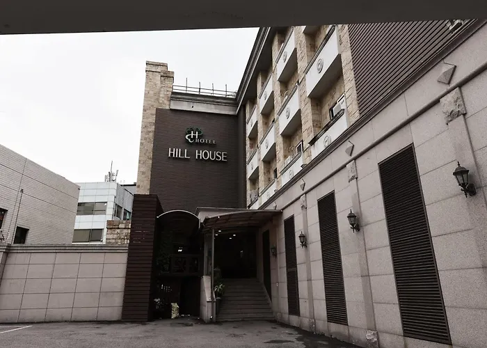 호텔 Hill House Myeongdong 3*